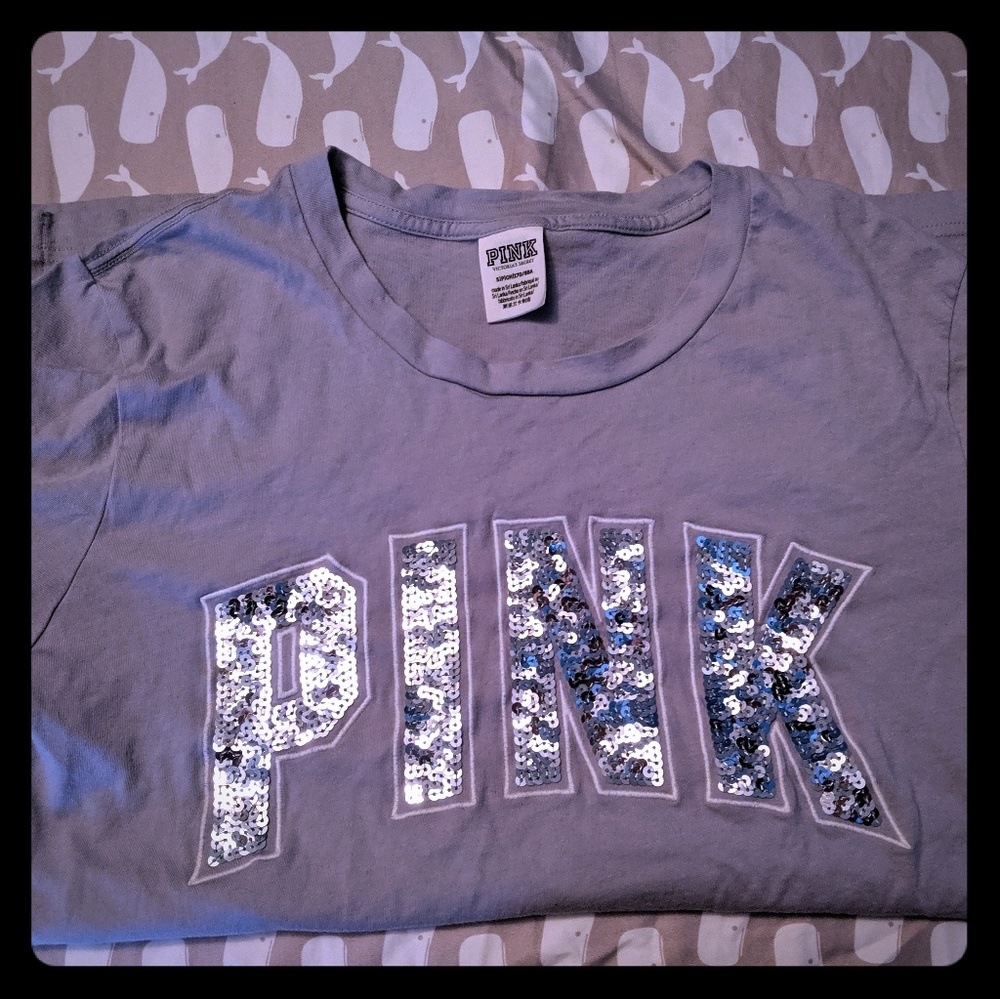 VS Pink t-shirt